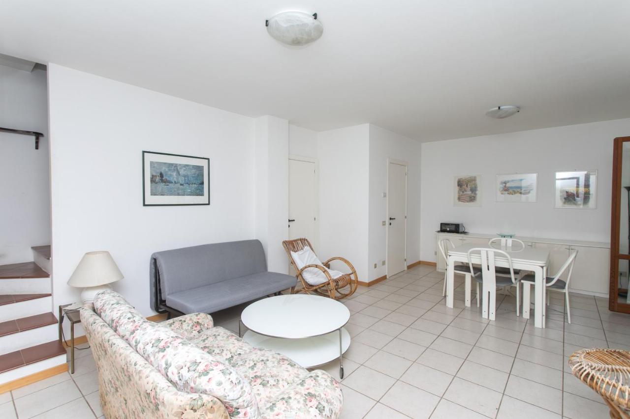 M148 - Marcelli, Deliziosa Villetta Con Giardino Exteriör bild